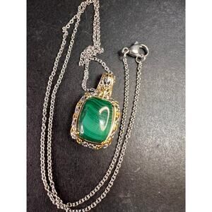 New Karis Platinum & 18K Gold Plated Malachite Pendant Necklace 20”